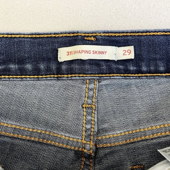 Vtg Levis Jeans Womens 29 Rare Upside Down Tag 311 Shaping Skinny Blue Denim - Picture 3 of 9